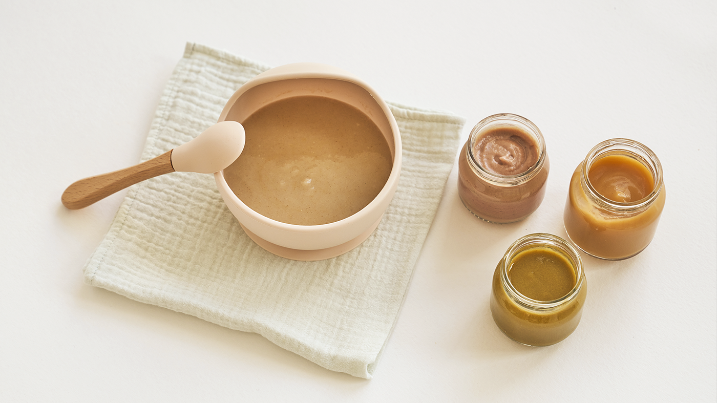 Прикорм в раціоні дитини: коли доцільно його вводити?