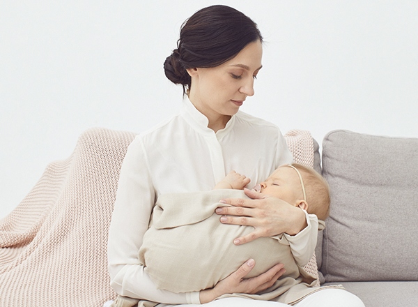 Як заспокоїти малюка: причини, симптоми, лікування колік